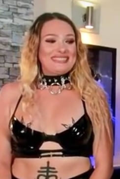 Megan Labelle VR porn